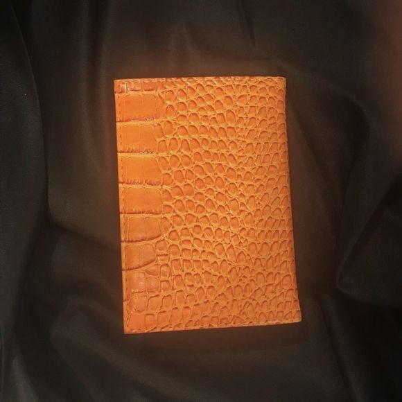 Leather Passport holder - Picture 4 of 5